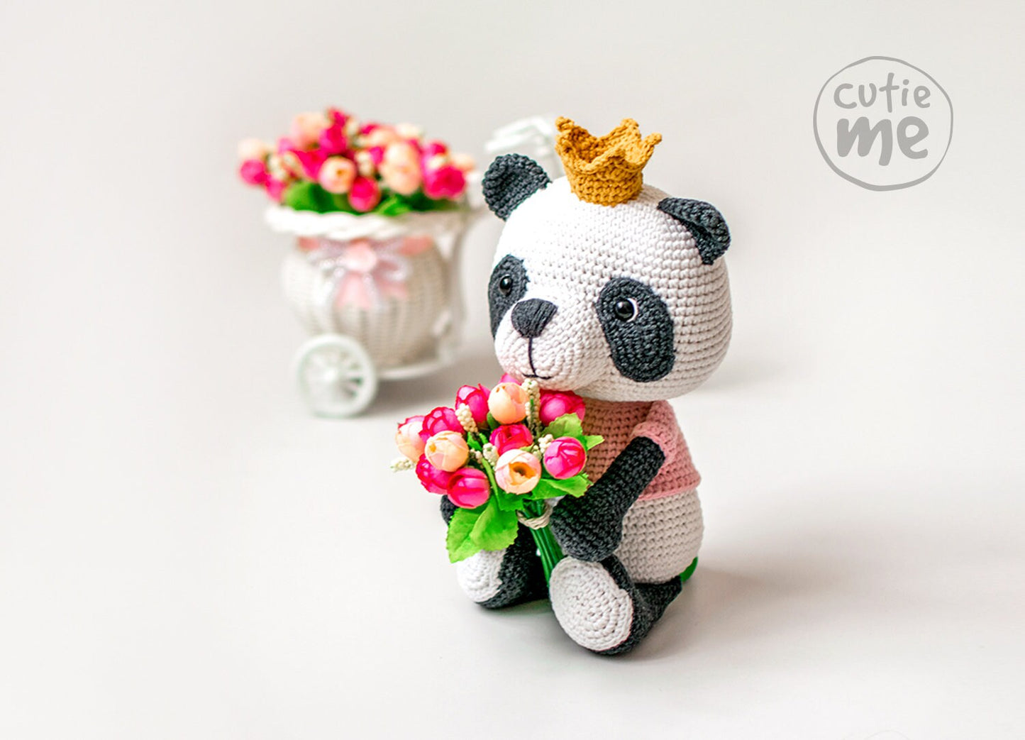 Susie the Panda amigurumi crochet toy pattern pdf