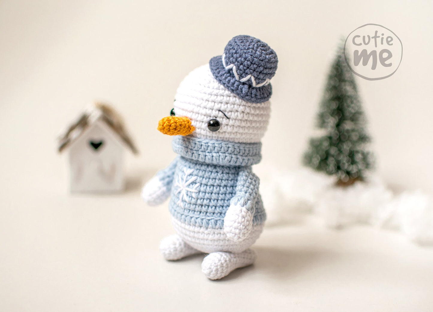 Charlie the Snowman amigurumi crochet toy pattern pdf