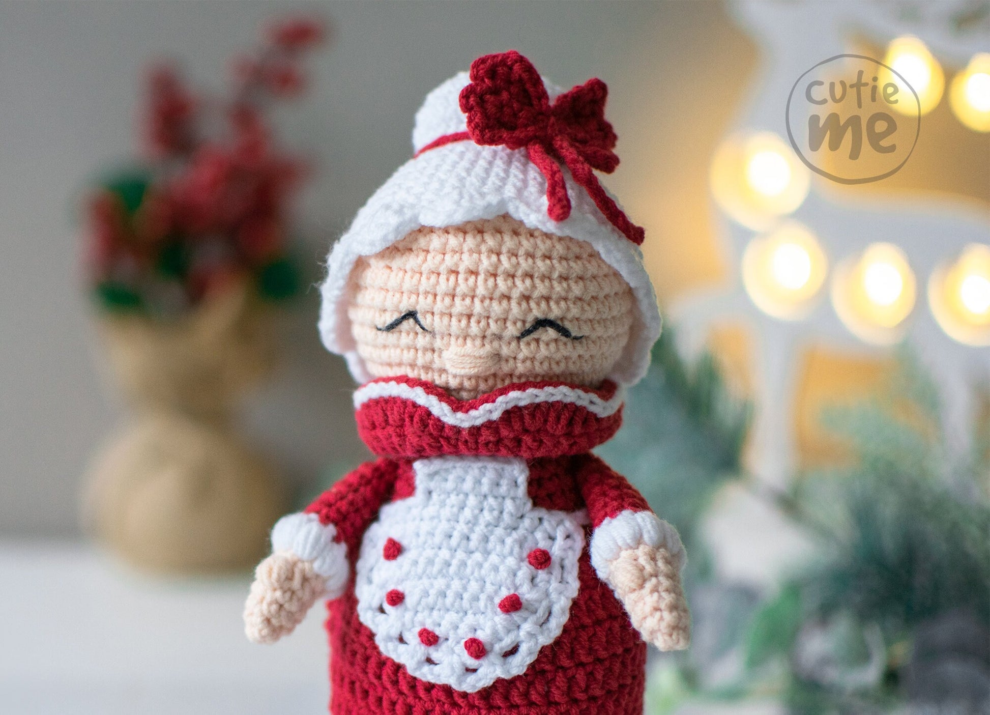 Mrs. Claus Christmas amigurumi crochet toy pattern pdf